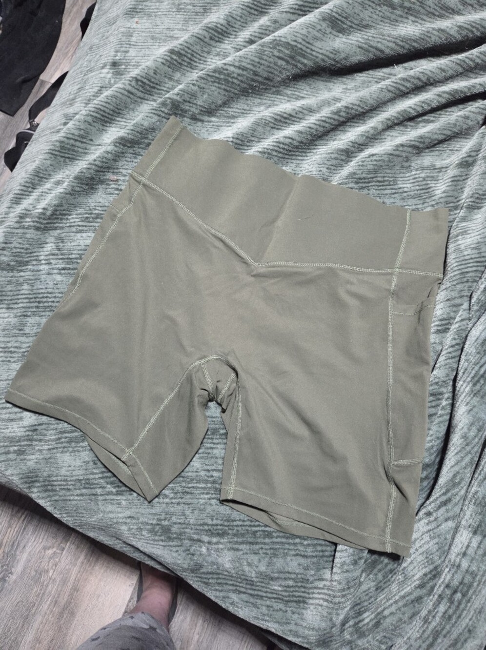 New Halara High-Waist Women's Performance Shorts in Olive Green